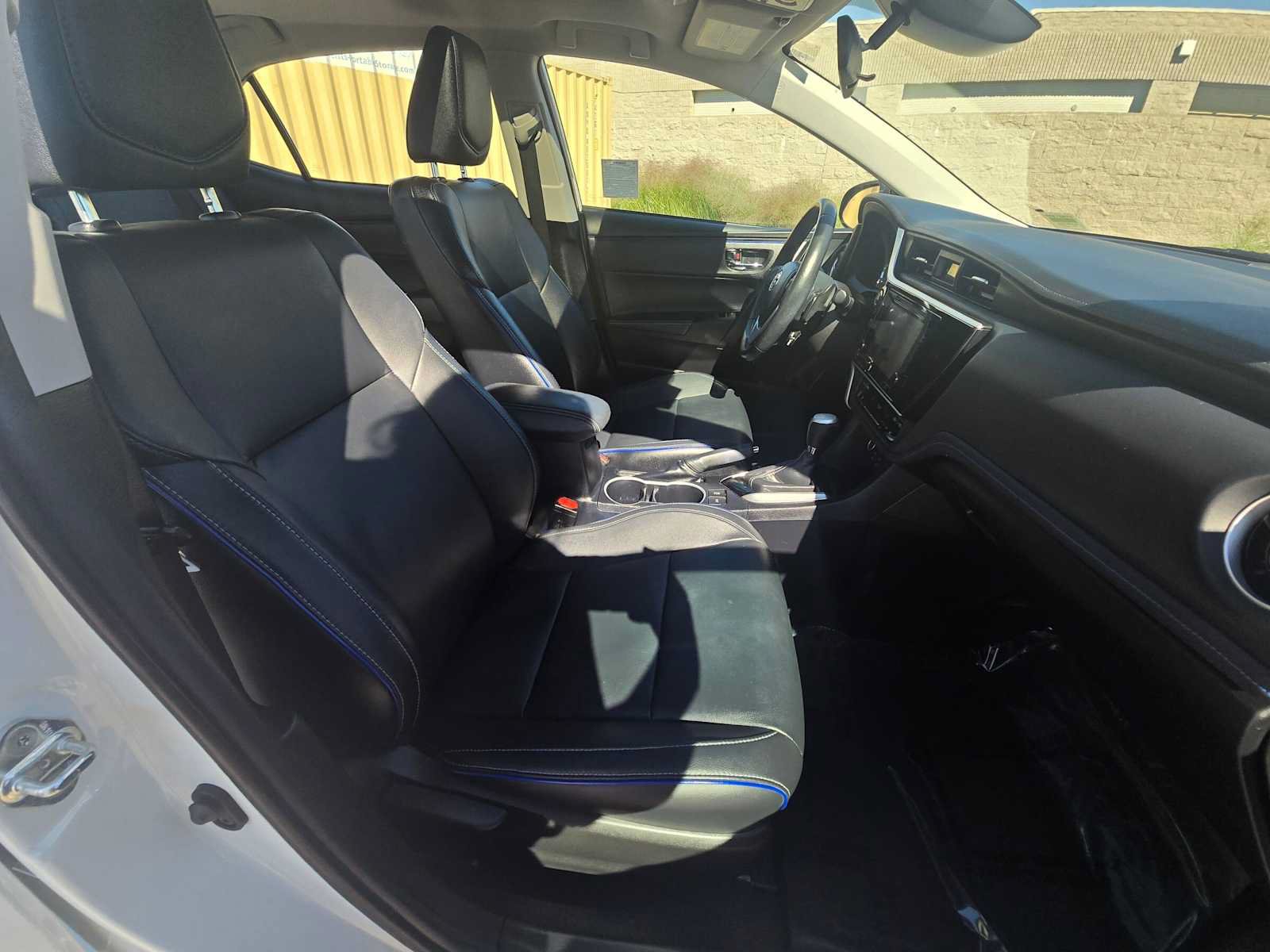 Used 2019 Toyota Corolla XSE FWD image 10