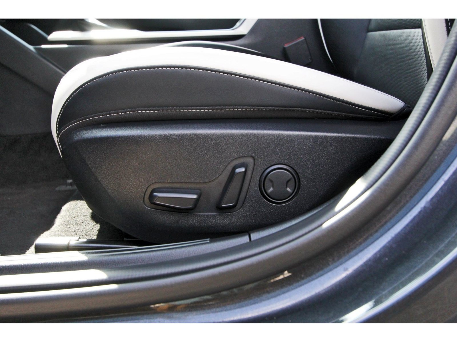 Used 2025 Kia K4 GT-Line w/ GT-Line Premium Package FWD image 32