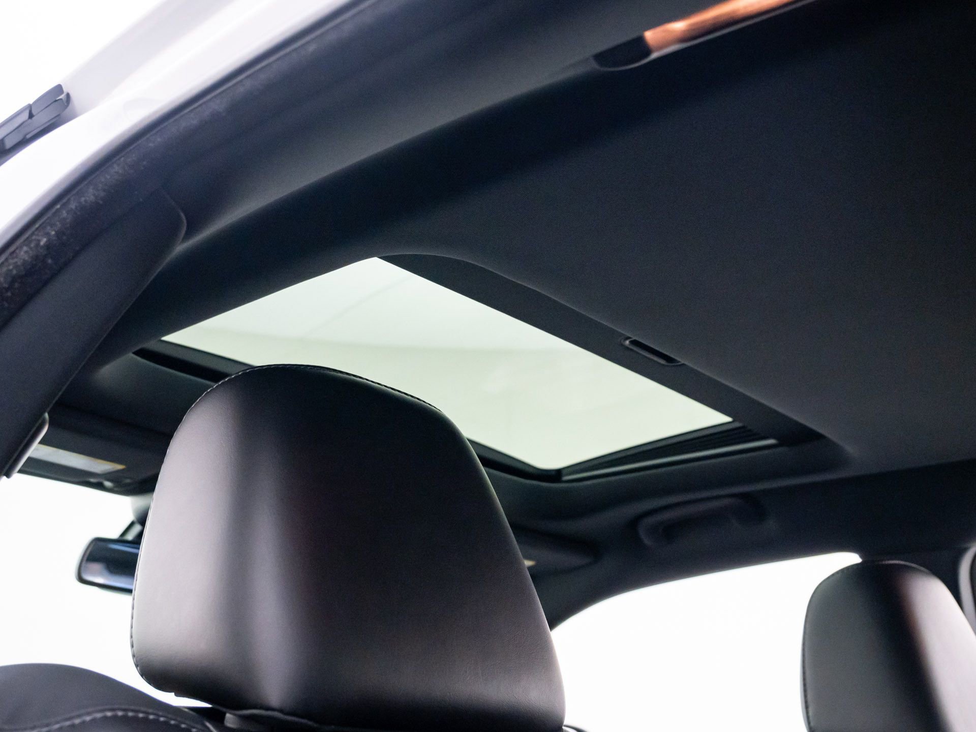 Used 2016 Dodge Charger R/T Scat Pack w/ Technology Group image 18