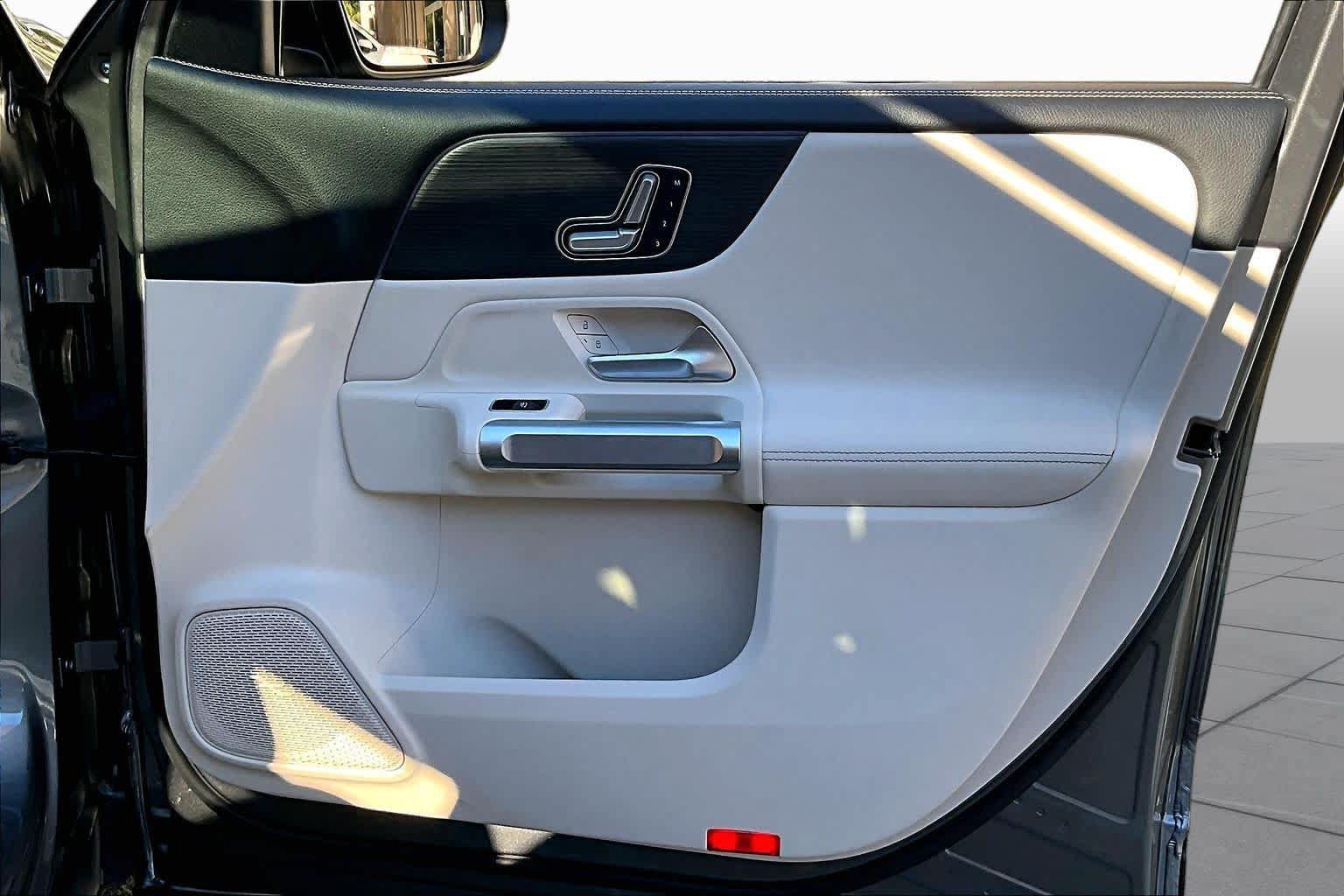 Certified 2026 Mercedes-Benz GLB 250 image 23