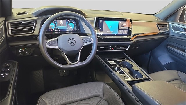 Used 2024 Volkswagen Atlas Cross Sport SE image 20