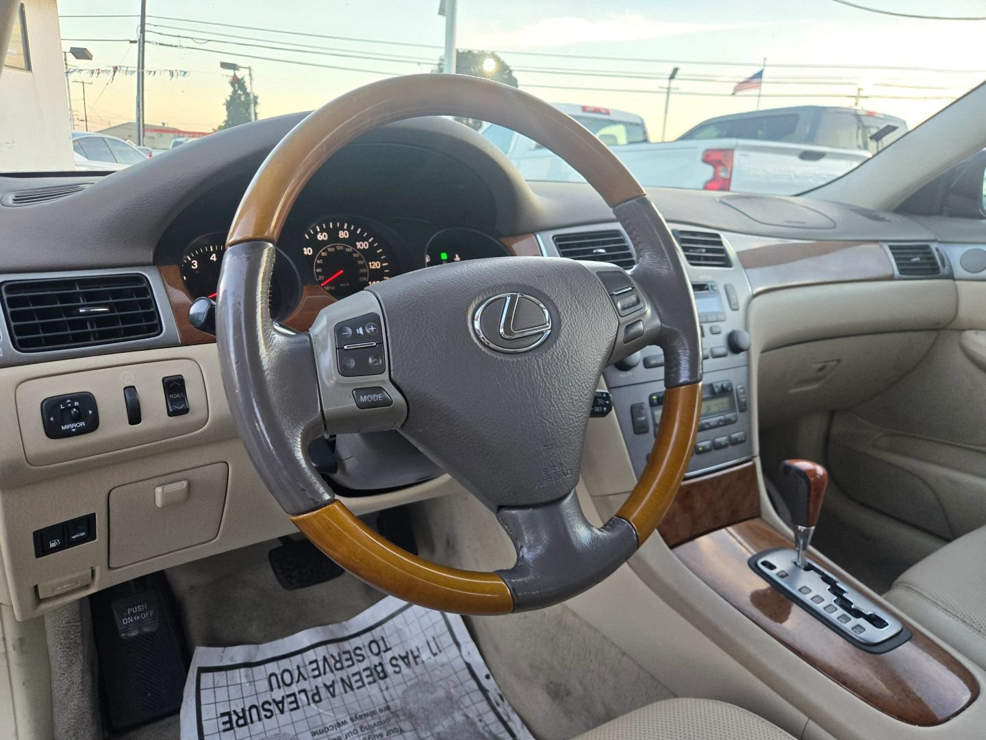 Used 2005 Lexus ES 330 FWD image 11