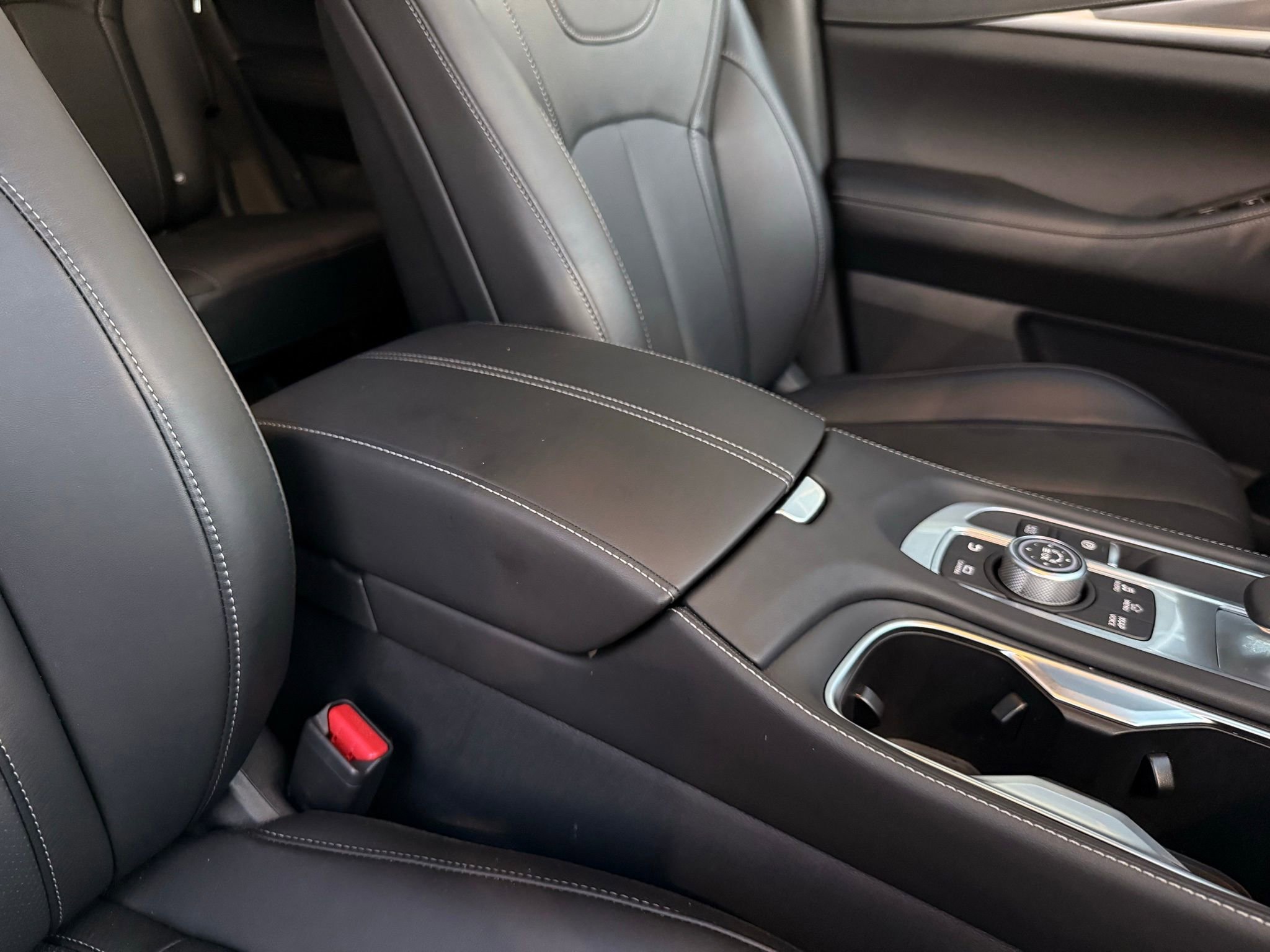 Used 2025 INFINITI QX60 Luxe w/ Black Edition image 25