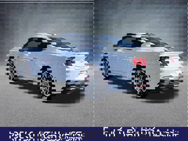 Used 2024 Ford Mustang GT Premium image 6