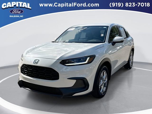 Used 2023 Honda HR-V LX image 1