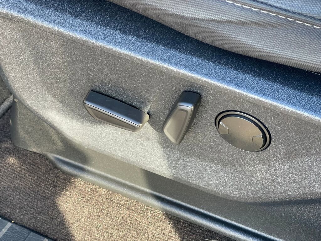 Used 2022 Ford F150 XLT w/ Equipment Group 302A High image 11