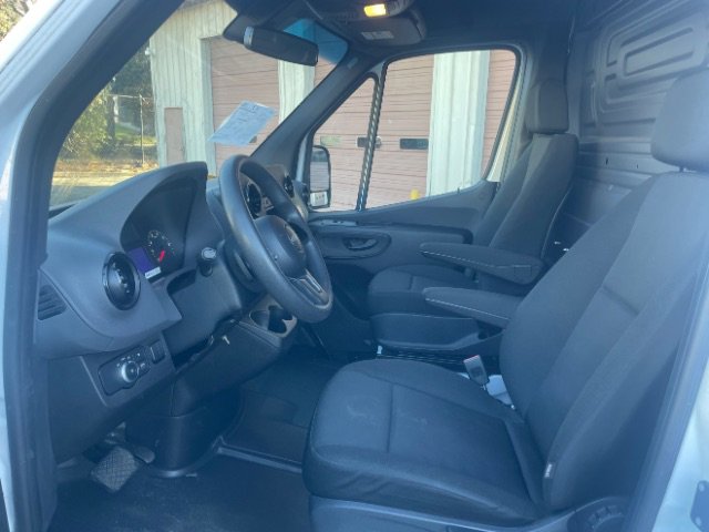 Used 2020 Freightliner Sprinter 2500 image 6