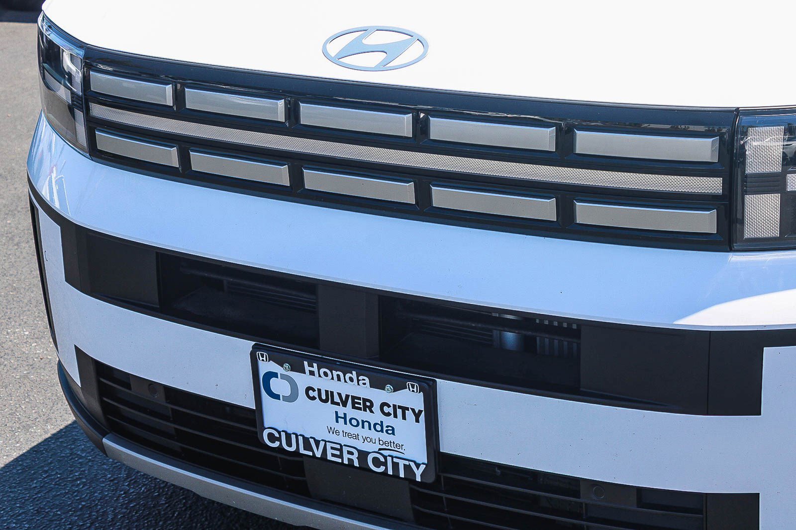Used 2025 Hyundai Santa Fe SEL FWD image 6
