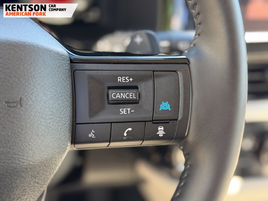 Used 2026 Nissan Pathfinder SL AWD/4WD image 15