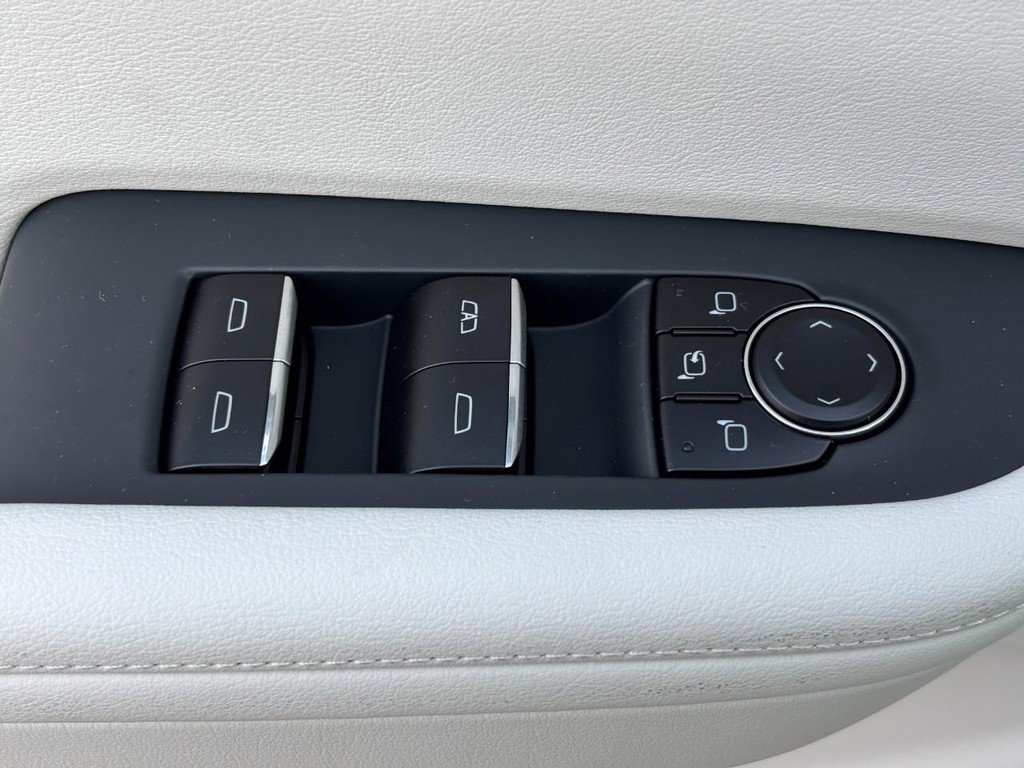 New 2026 Buick Enclave Avenir w/ Super Cruise Package image 25