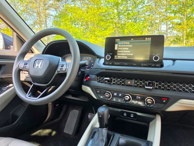 Used 2023 Honda Accord EX image 13