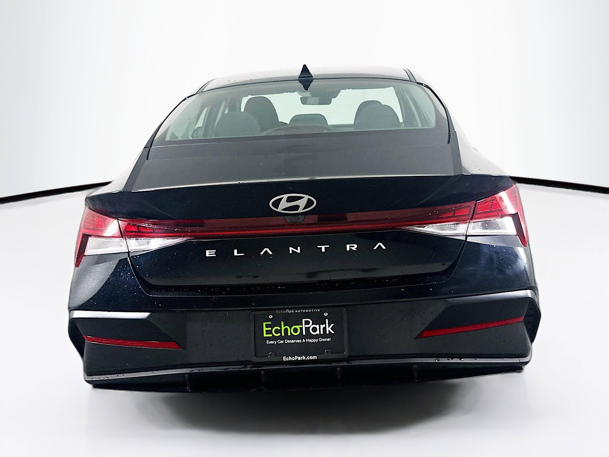 Used 2025 Hyundai Elantra SEL FWD image 7