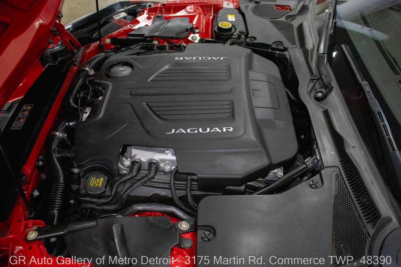 Used 2020 Jaguar F-TYPE R image 20
