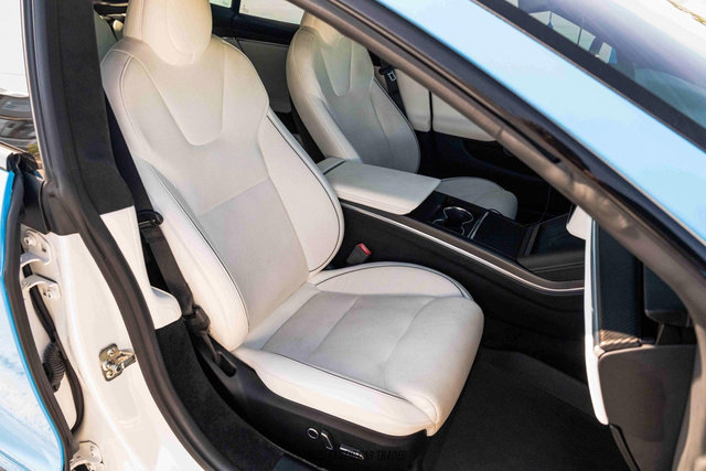 Used 2022 Tesla Model S Plaid image 26