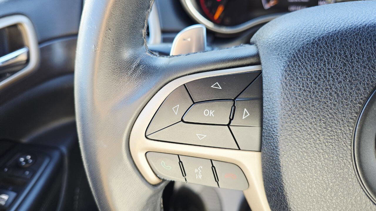Used 2015 Jeep Grand Cherokee Laredo image 24