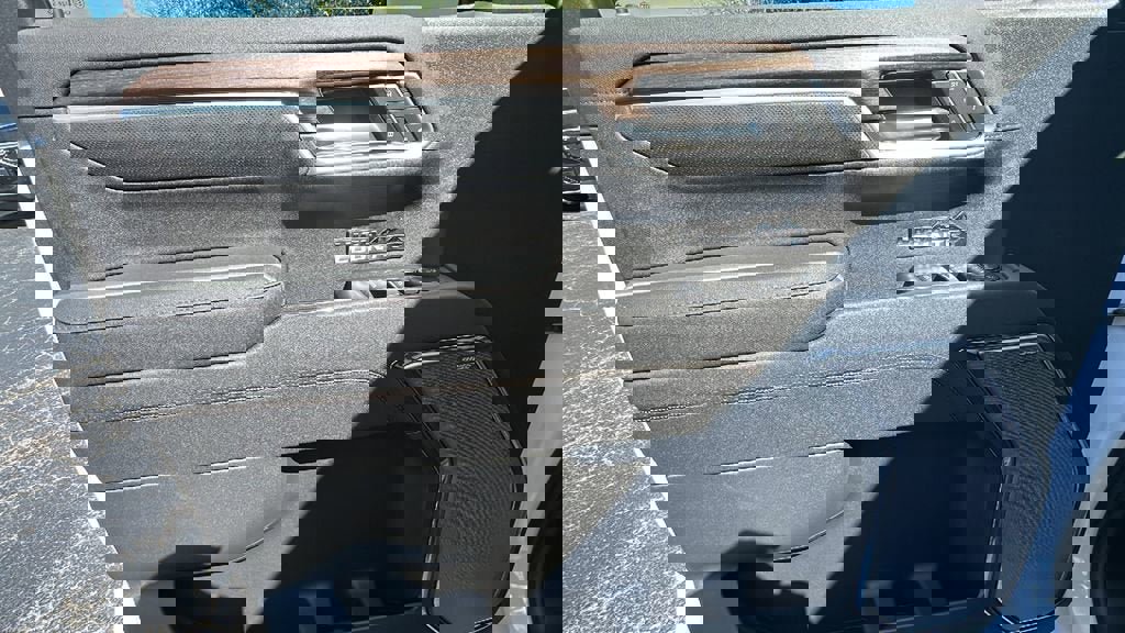 New 2026 Chevrolet Silverado 1500 High Country image 15