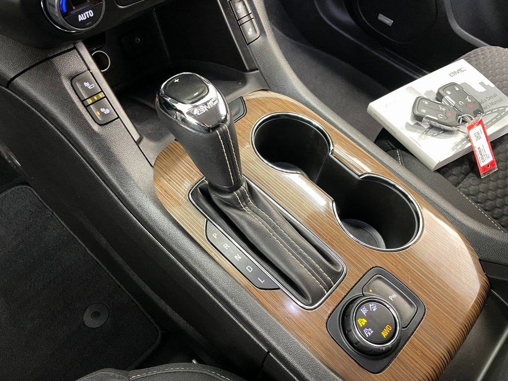 Used 2019 GMC Acadia SLE w/ Driver Alert Package I image 32