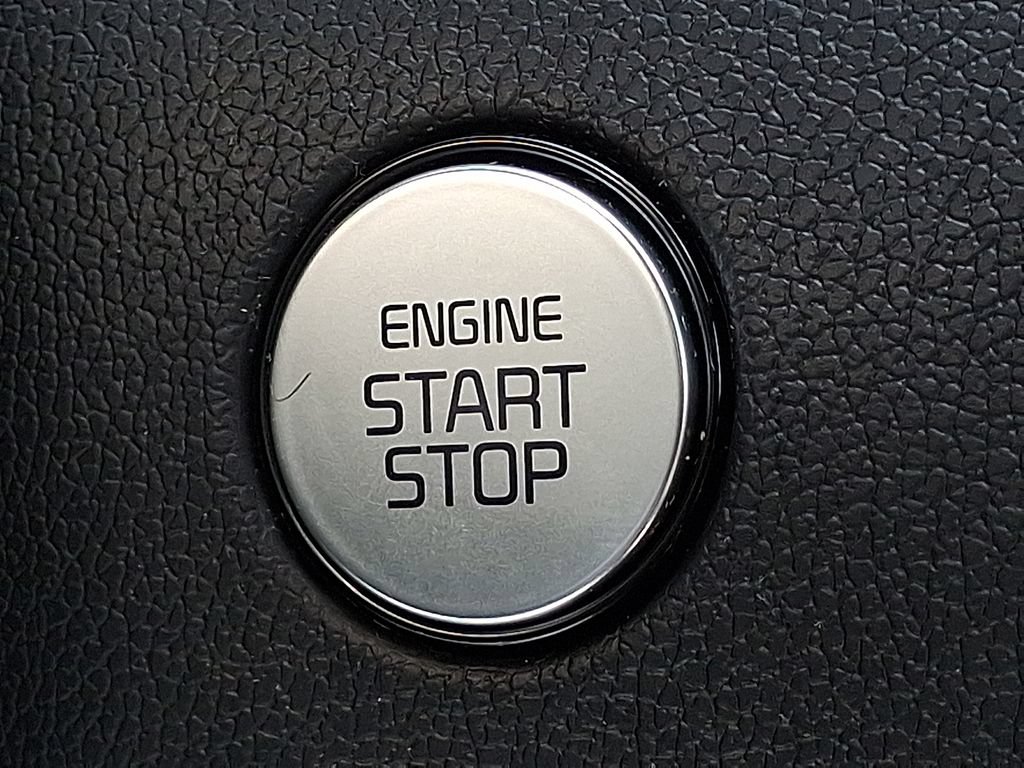 Certified 2023 Kia Sorento EX AWD/4WD image 19