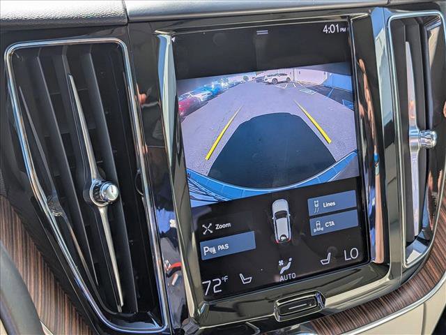 Used 2021 Volvo XC60 T6 Momentum image 13