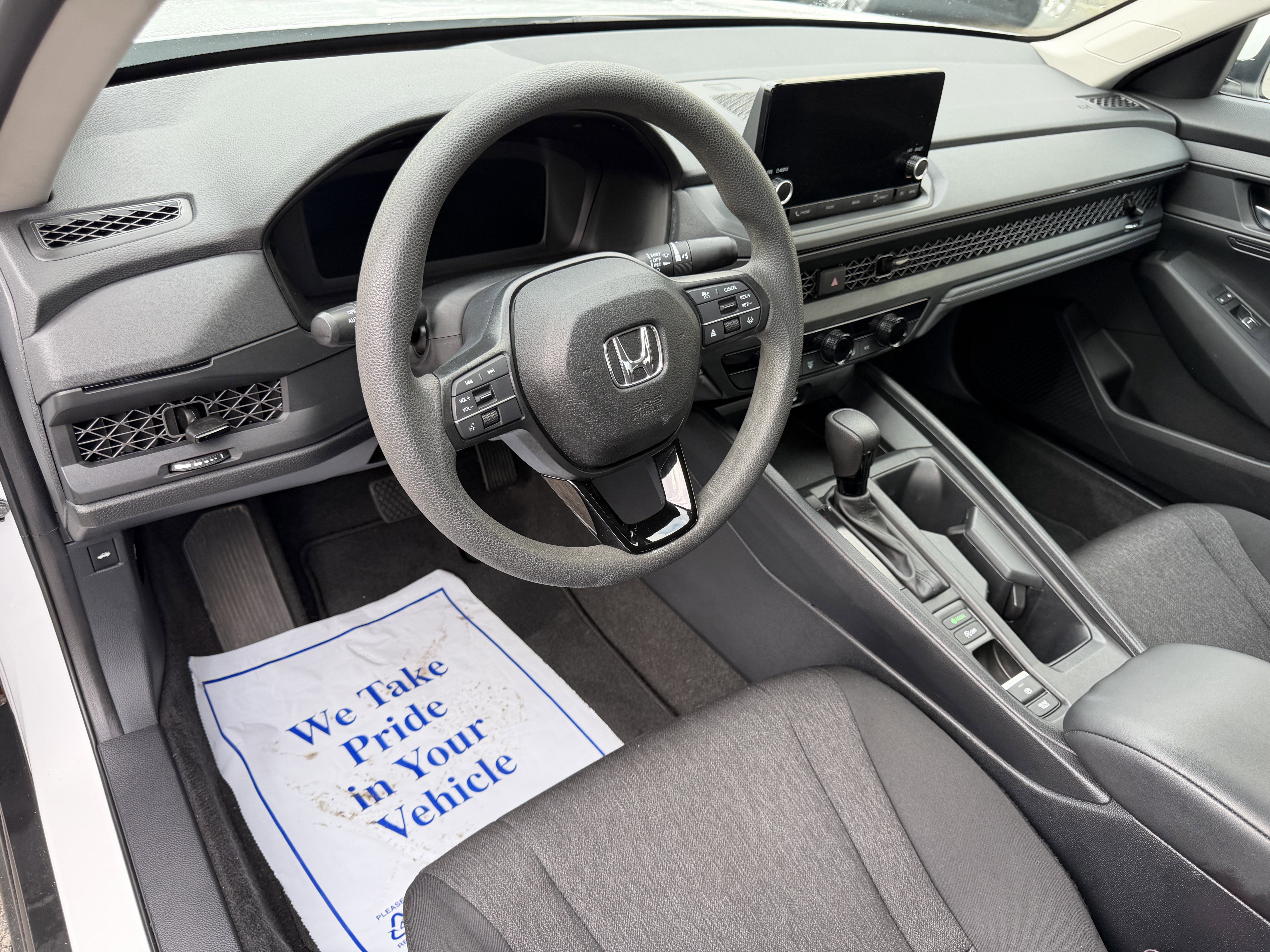 Used 2023 Honda Accord LX image 12
