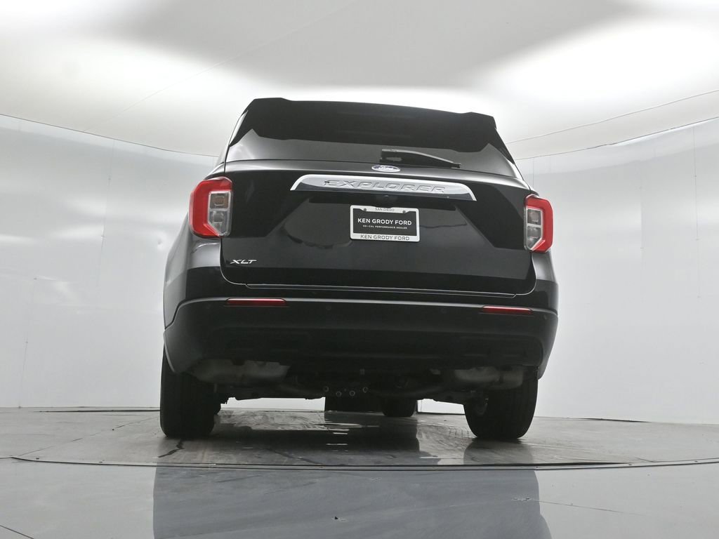 Certified 2023 Ford Explorer XLT RWD image 47