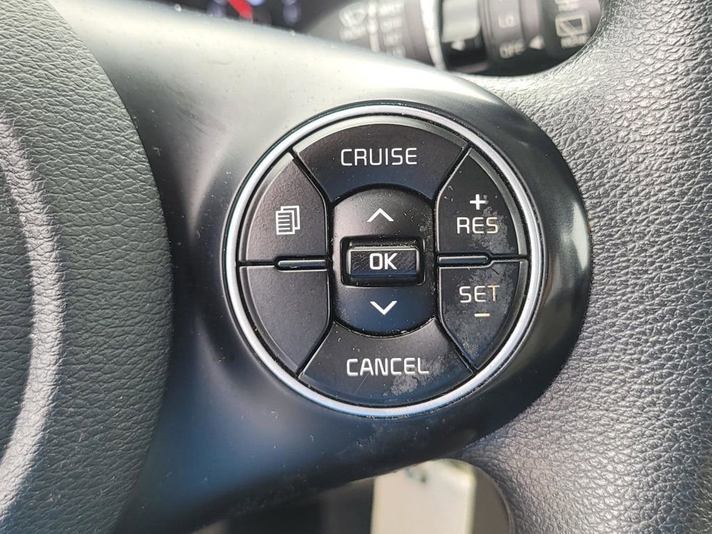 Used 2022 Kia Soul LX image 21