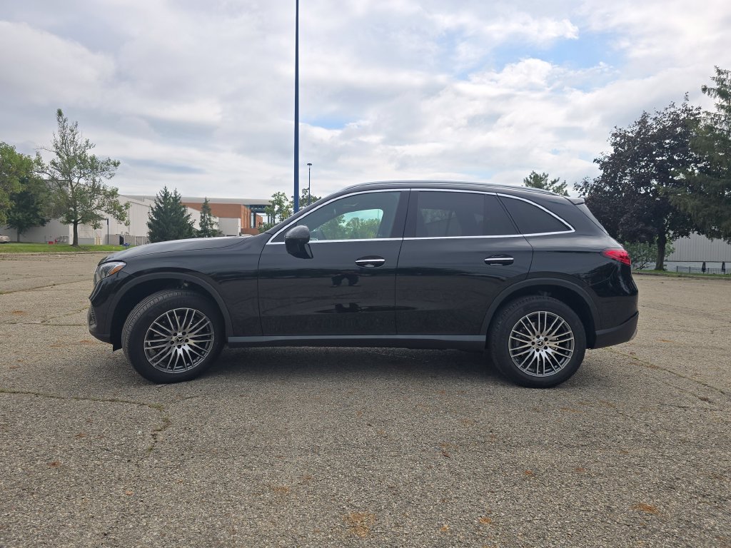 New 2027 Mercedes-Benz GLC 300 4MATIC image 14