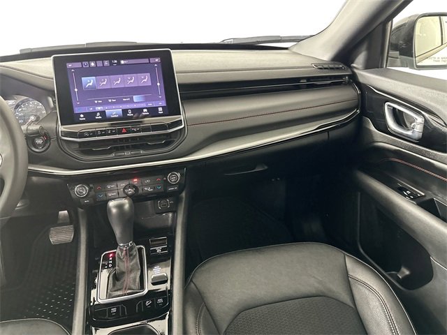 Used 2024 Jeep Compass Trailhawk image 24