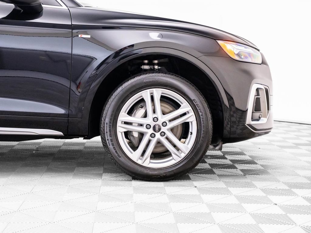 Used 2024 Audi Q5 e Premium Plus AWD/4WD image 36