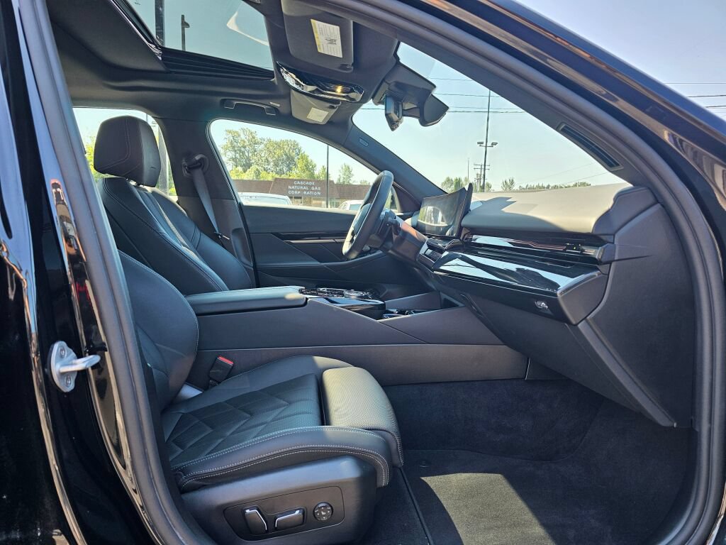 Used 2026 BMW 530i xDrive w/ Premium Package AWD/4WD image 10