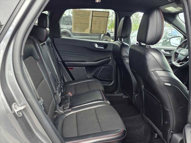 Used 2024 Ford Escape ST-Line AWD/4WD image 12