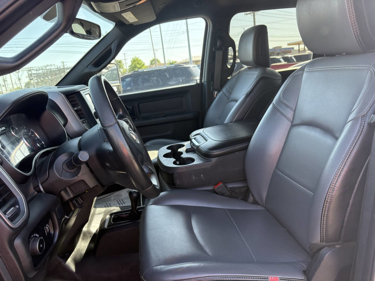 Used 2023 RAM 2500 Tradesman w/ Chrome Appearance Group AWD/4WD image 24
