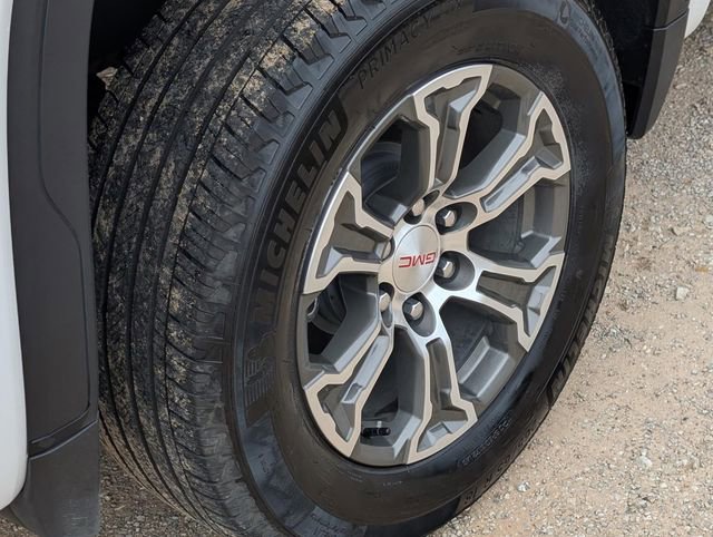 Used 2025 GMC Sierra 1500 SLT image 10