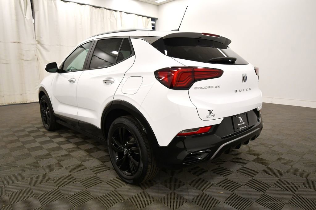 Used 2024 Buick Encore GX Sport Touring FWD image 5