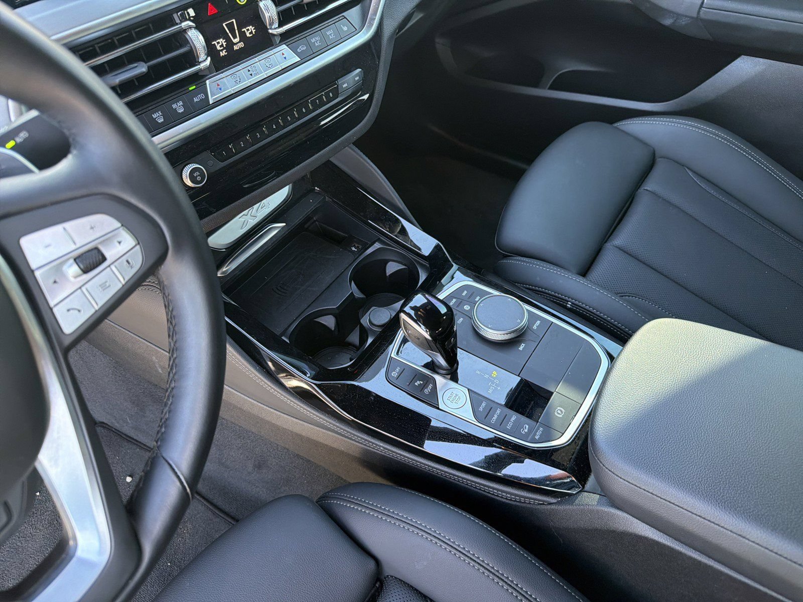 Certified 2025 BMW X4 xDrive30i AWD/4WD image 21