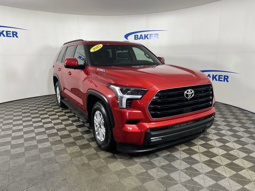 Used 2025 Toyota Sequoia SR5 AWD/4WD image 2