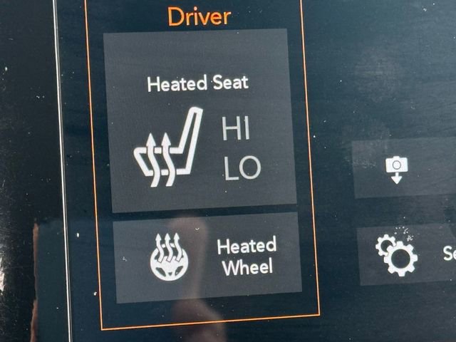 Used 2022 Jeep Grand Cherokee Laredo X image 18