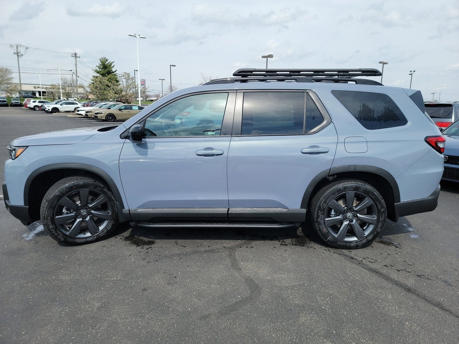 New 2026 Honda Pilot Sport image 4