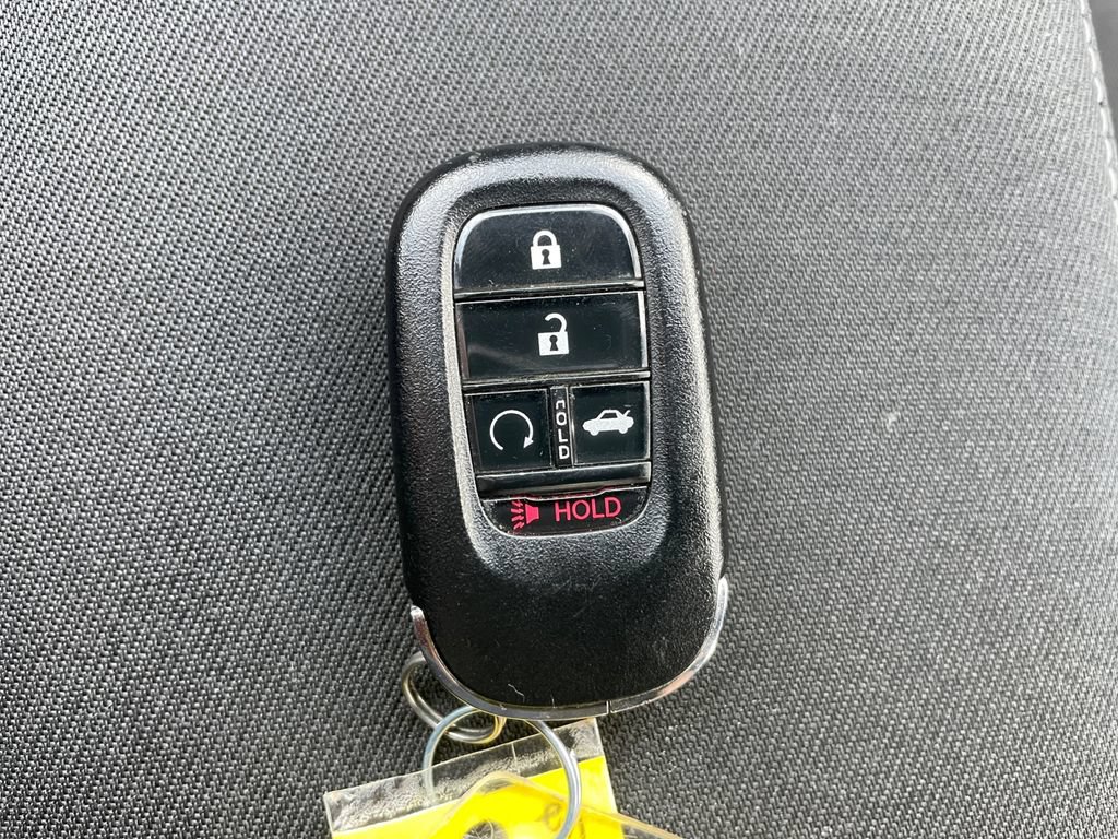Certified 2025 Honda Civic Sport image 25