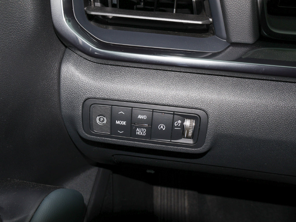 New 2027 GMC Terrain AT4 w/ Convenience Package III AWD/4WD image 28