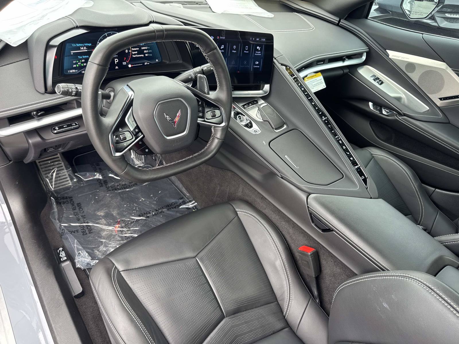 Used 2024 Chevrolet Corvette Stingray Preferred Conv w/ Battery Protection Package RWD image 9