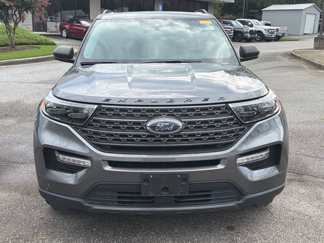 Certified 2021 Ford Explorer XLT w/ Equipment Group 202A RWD image 2
