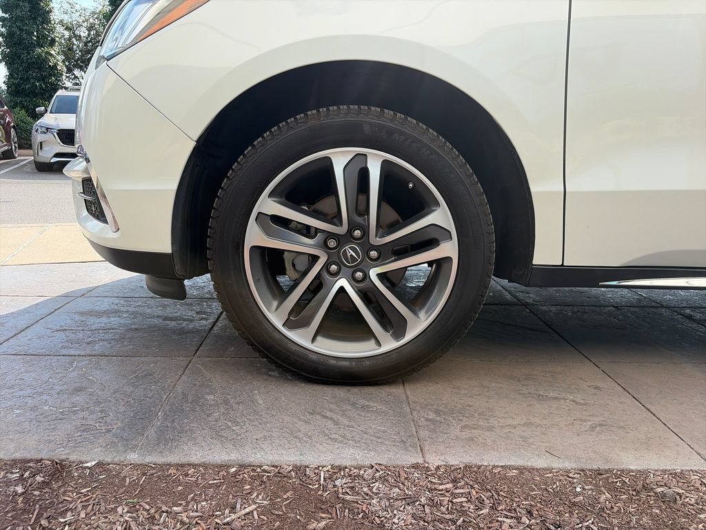 Used 2018 Acura MDX FWD w/ Advance Package image 11