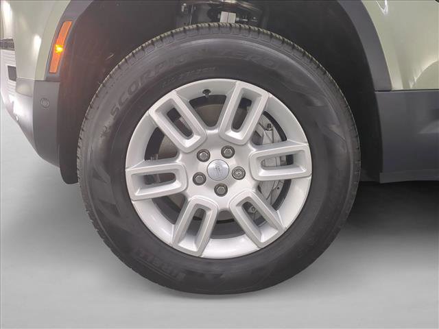 Certified 2025 Land Rover Defender 110 S AWD/4WD image 10