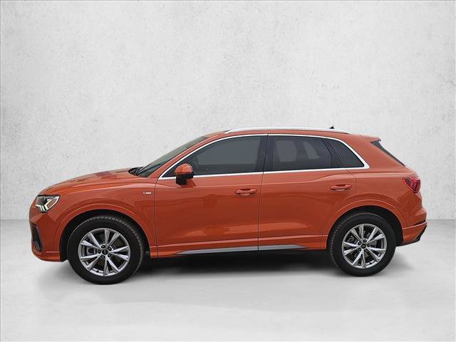 Used 2022 Audi Q3 2.0T Premium Plus w/ Premium Plus Package image 2