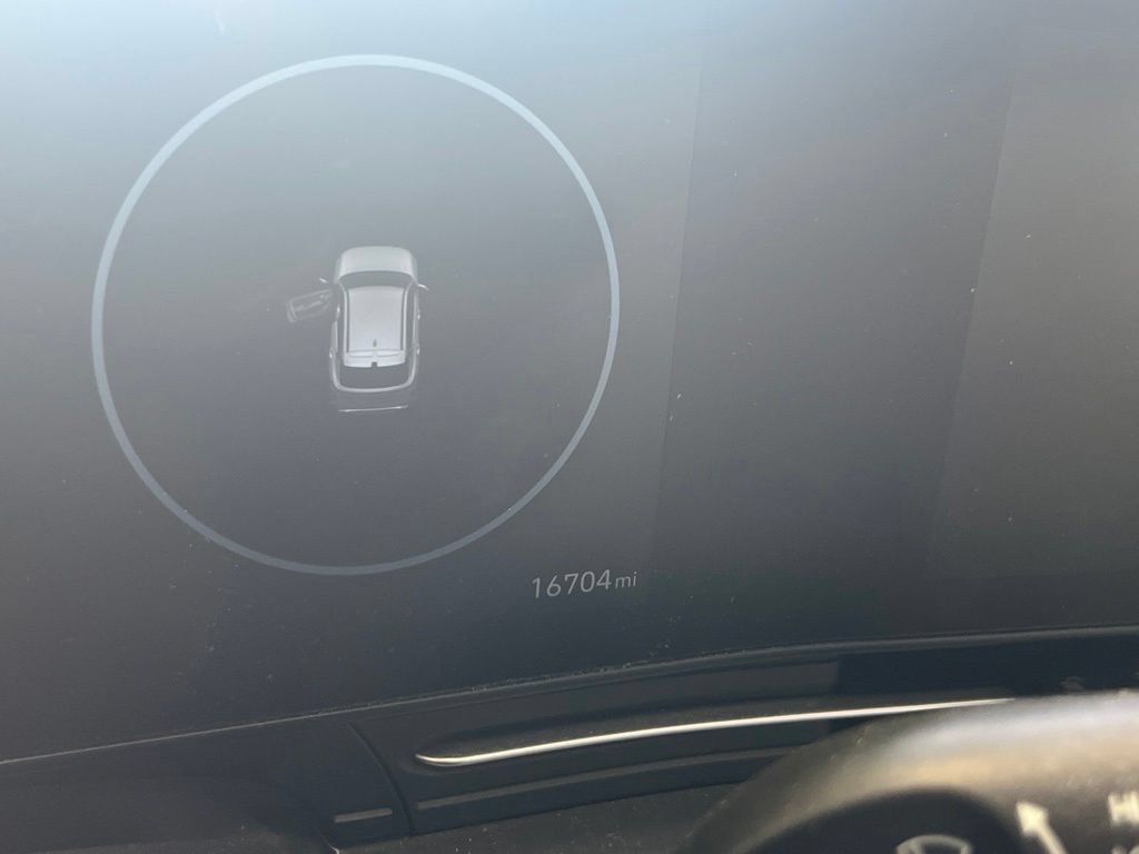Certified 2024 Hyundai Kona Limited AWD/4WD image 5