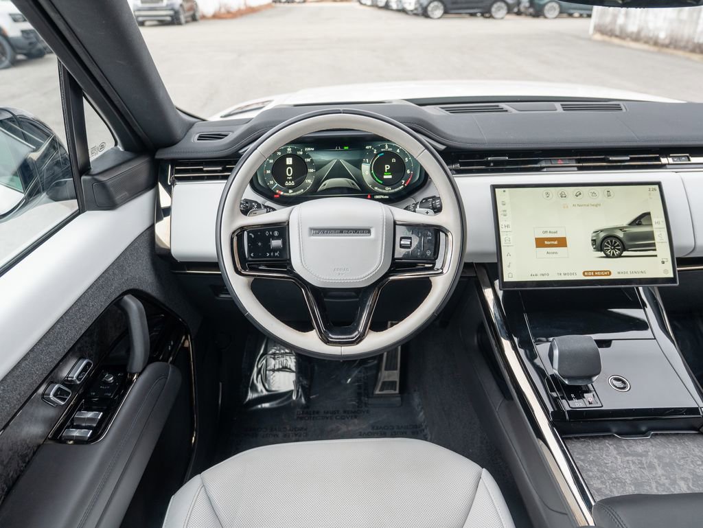 Certified 2025 Land Rover Range Rover Sport Dynamic SE AWD/4WD image 13
