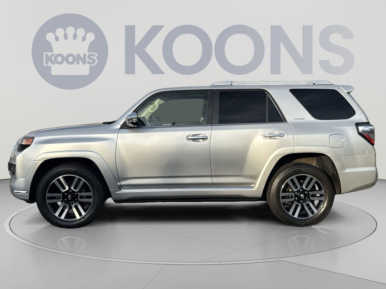 Used 2020 Toyota 4Runner Limited AWD/4WD image 2