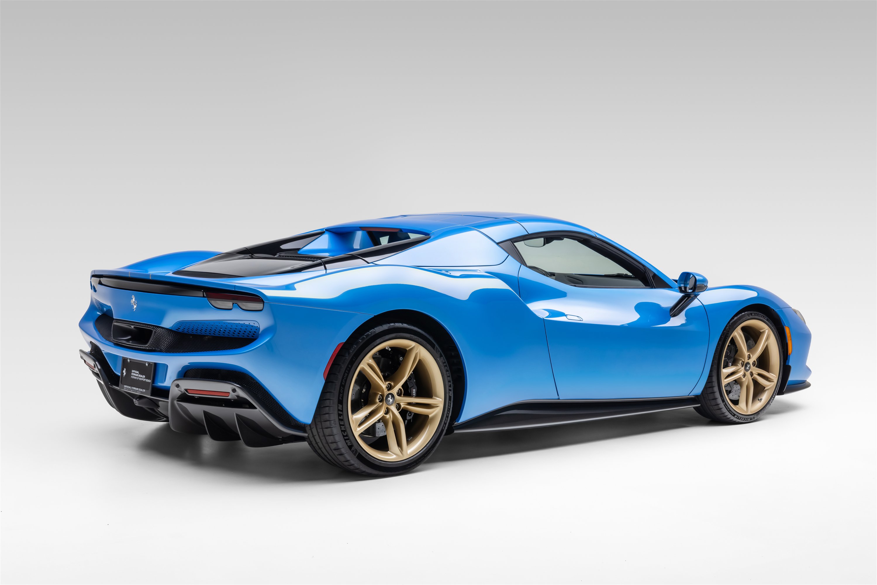 Used 2024 Ferrari 296 GTS RWD image 6