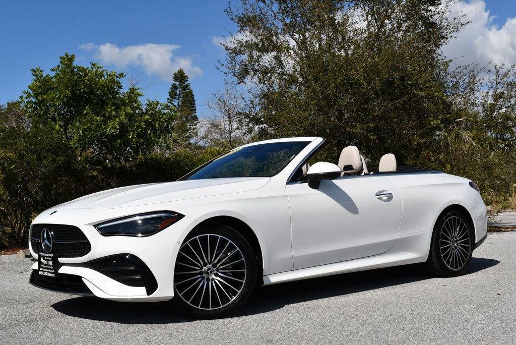 Used 2025 Mercedes-Benz CLE 300 4MATIC Cabriolet image 21